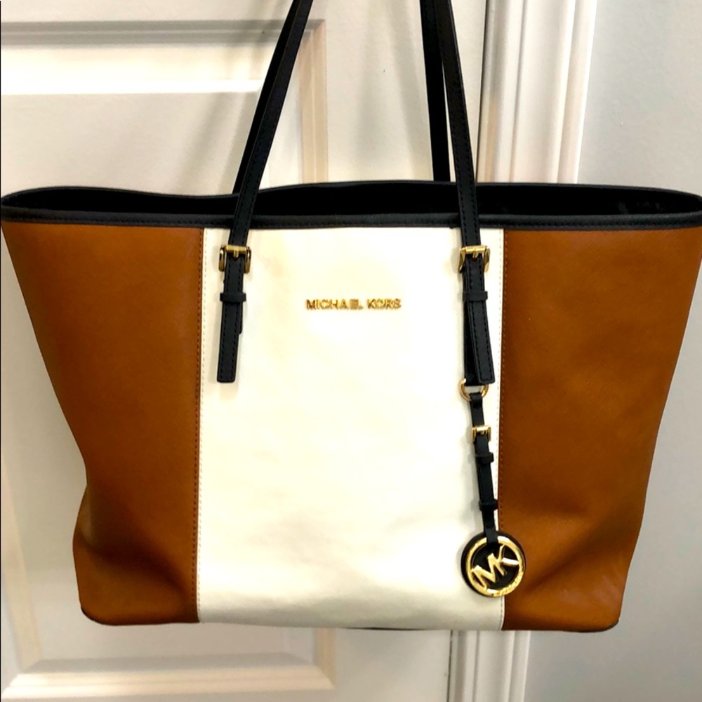 Micheal Kors Jet Travel Bag